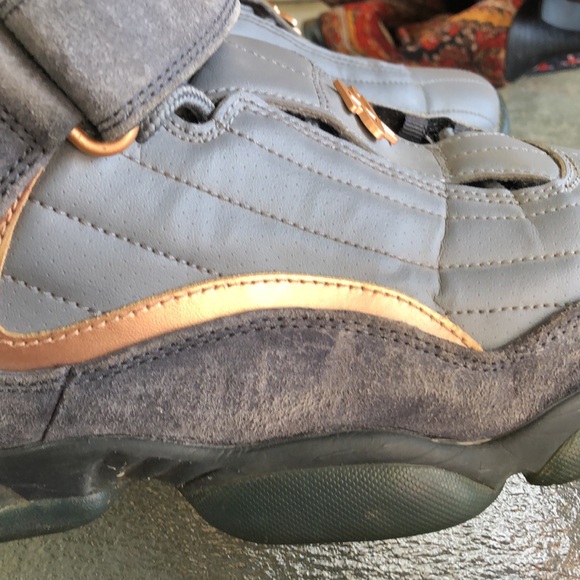 NIKE Air Pennys IV 4 Wolf Grey Metallic Cooper Basketball Sneakers - Picture 8 of 11